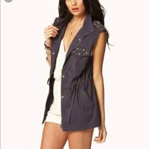 - Forever 21 women west